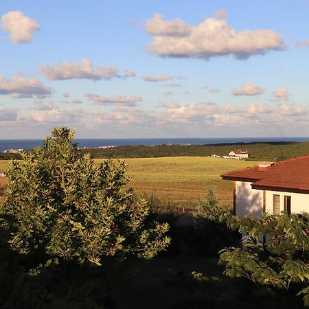 Bed and Breakfast Vis Velika Esterno foto