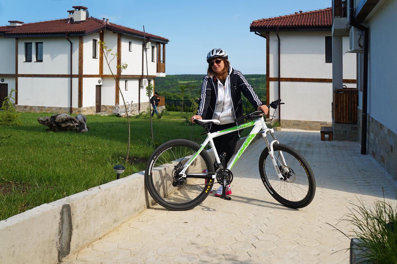 Bed and Breakfast Vis Velika Esterno foto