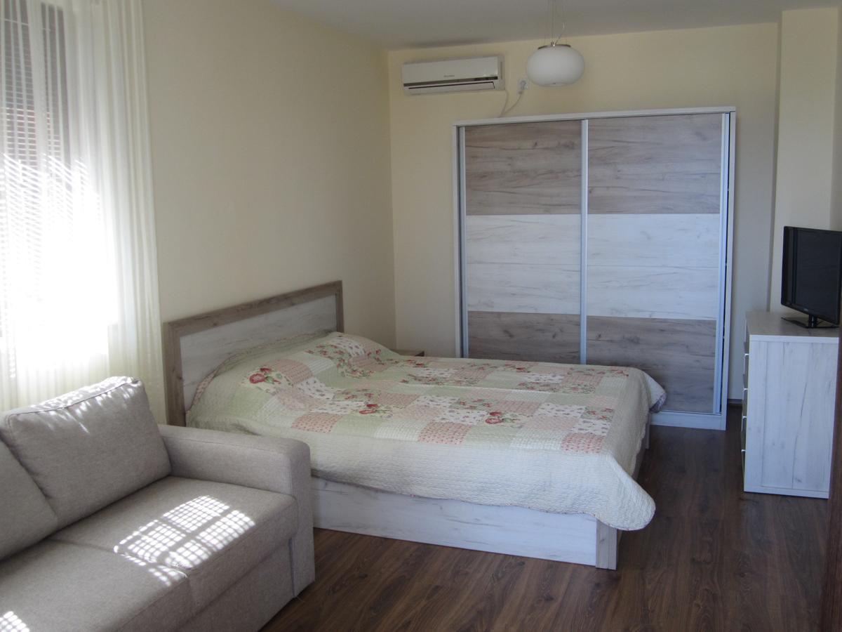Bed and Breakfast Vis Velika Esterno foto