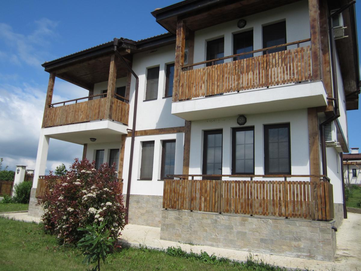 Bed and Breakfast Vis Velika Esterno foto