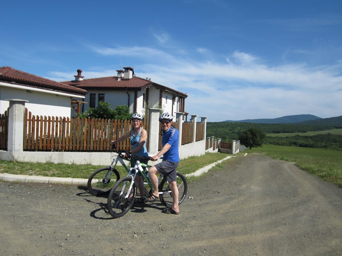 Bed and Breakfast Vis Velika Esterno foto