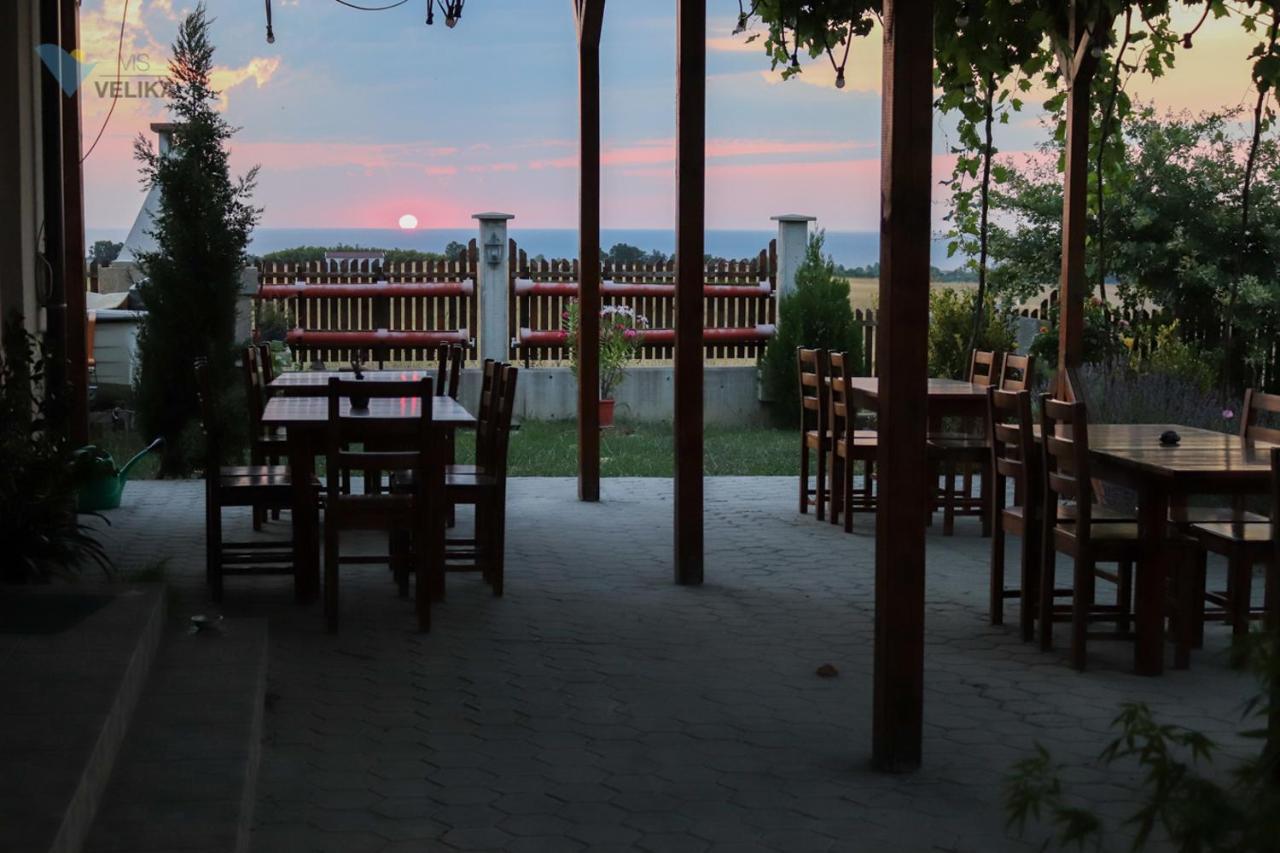 Bed and Breakfast Vis Velika Esterno foto