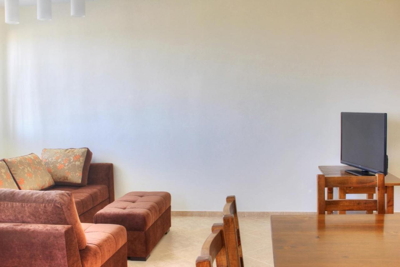 Bed and Breakfast Vis Velika Esterno foto
